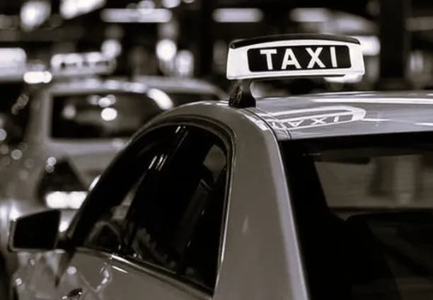 Calling a Taxi in Ninh Thuan: The Ultimate A-Z Guide (Phone Numbers, Fares & Tips 2024)