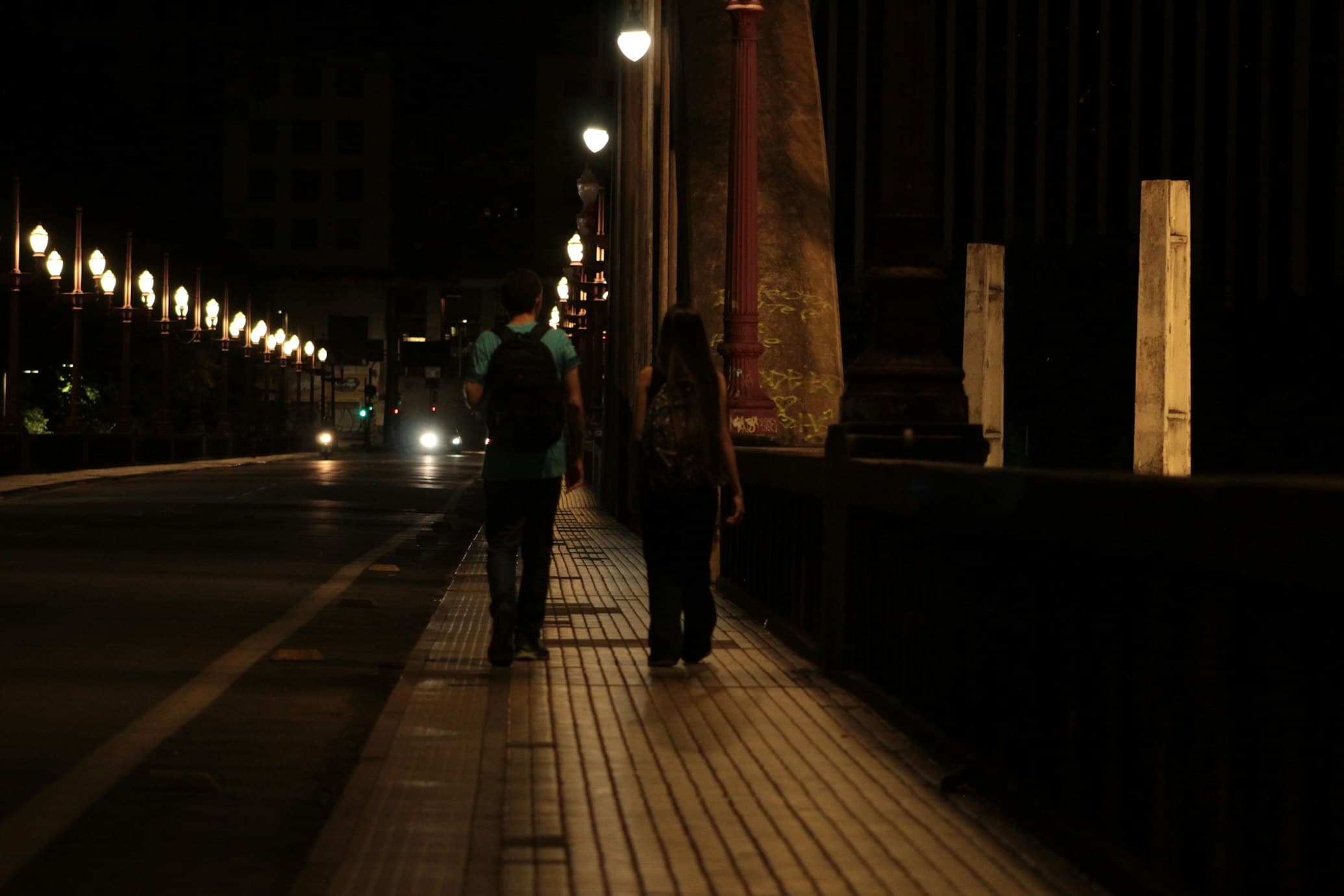 Romance in the City: 20 Intimate Experiences for Couples in Melbourne CBD