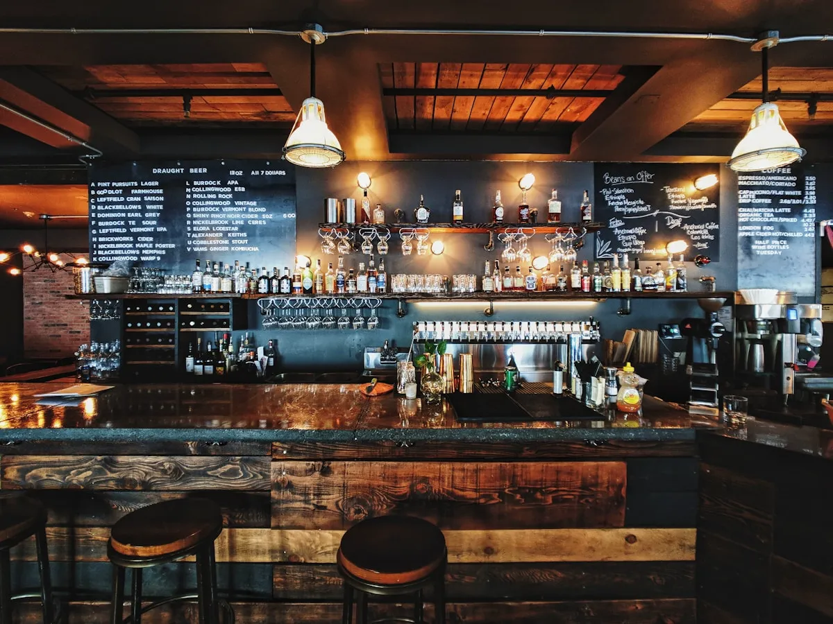 Best Bars Melbourne CBD: Cẩm Nang Đêm Thành Phố Cho Người Mới Và Dân Sành