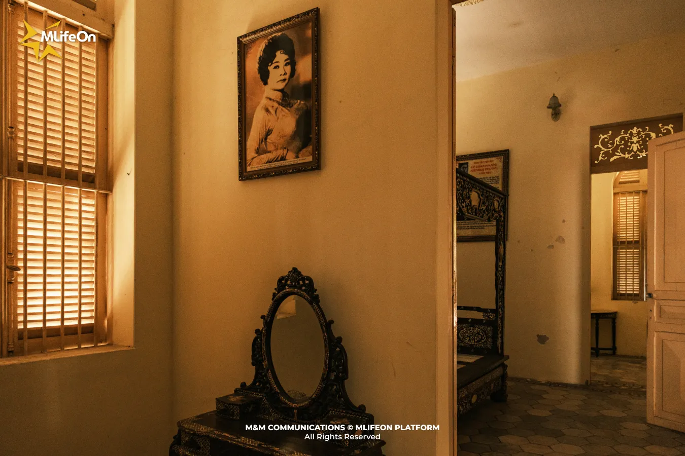 Frame 1350.jpg