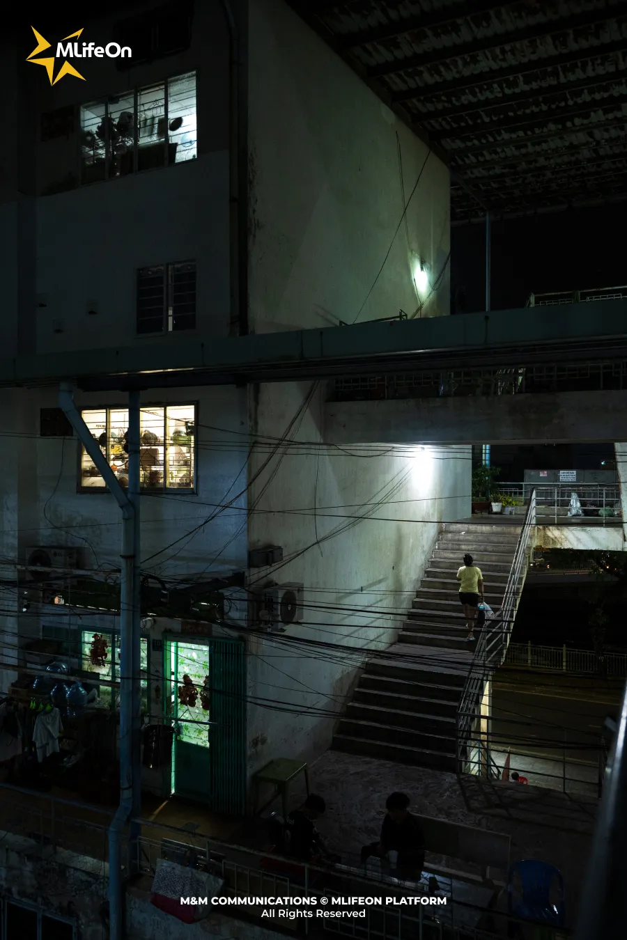Frame 1480.jpg
