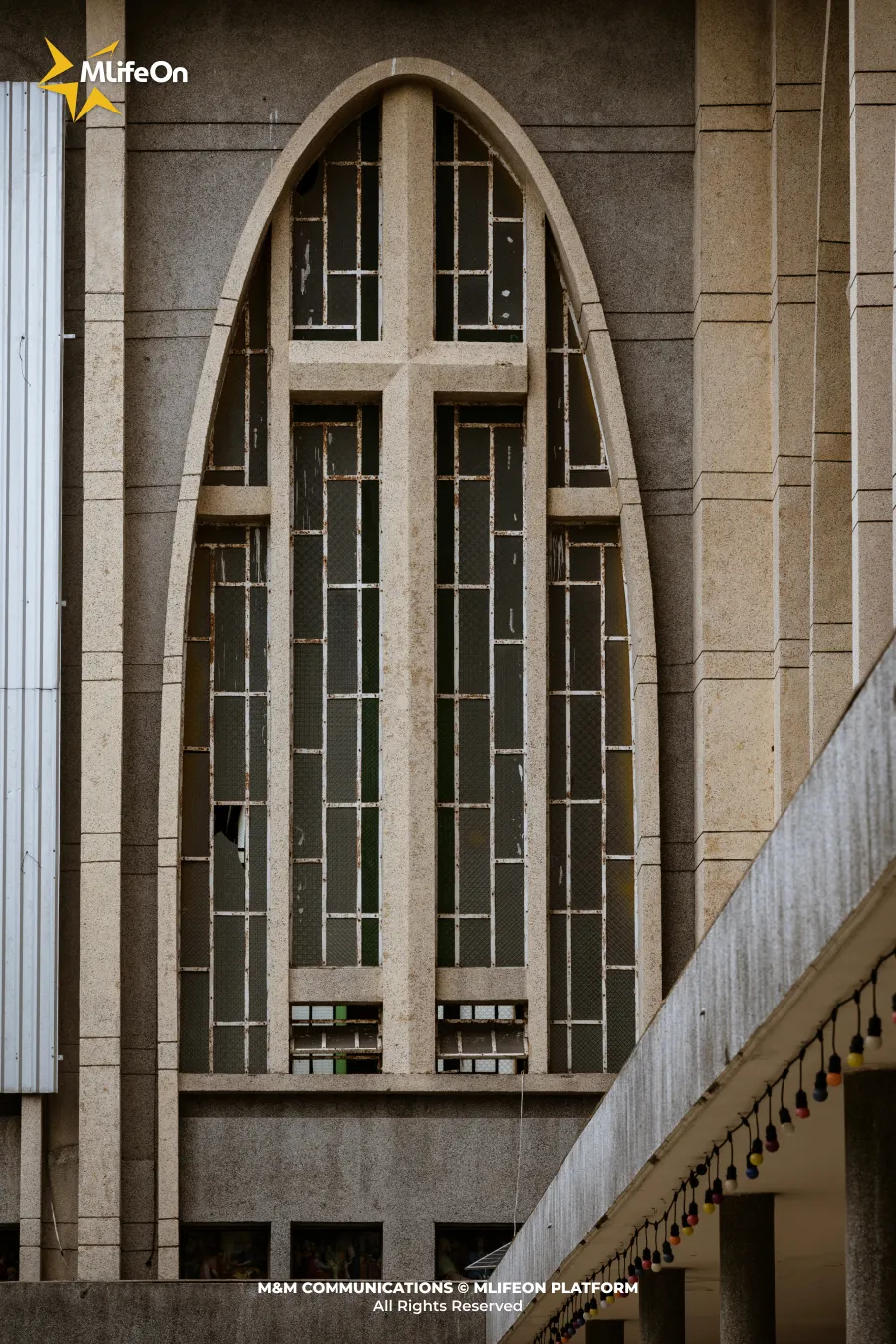 Frame 1748.jpg