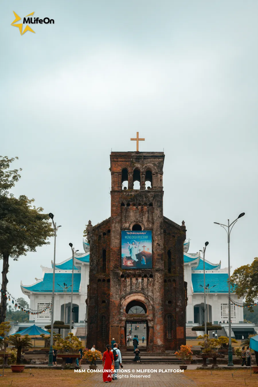 Frame 1751.jpg
