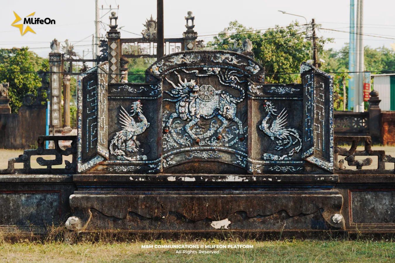 Frame 1862.jpg