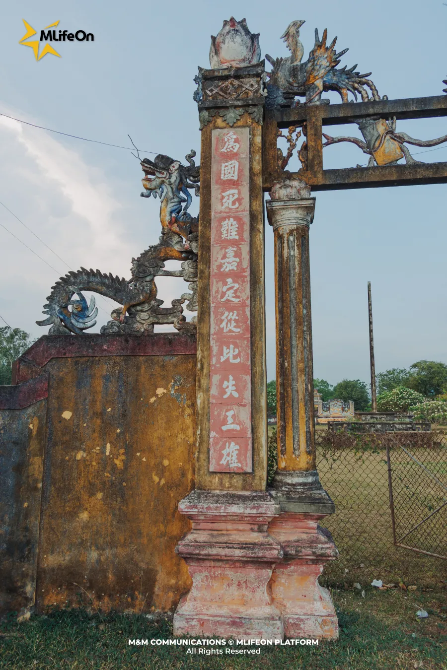 Frame 1868.jpg