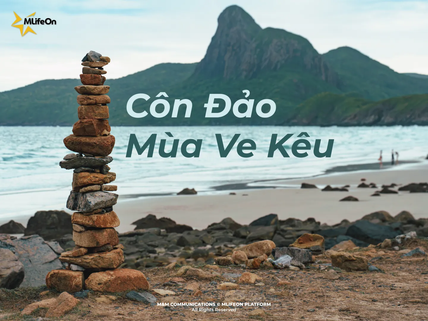 ADMIRING CON DAO ISLAND IN SUMMER