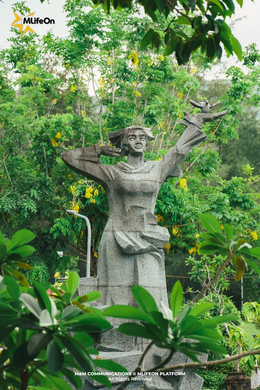 Frame 1923.jpg