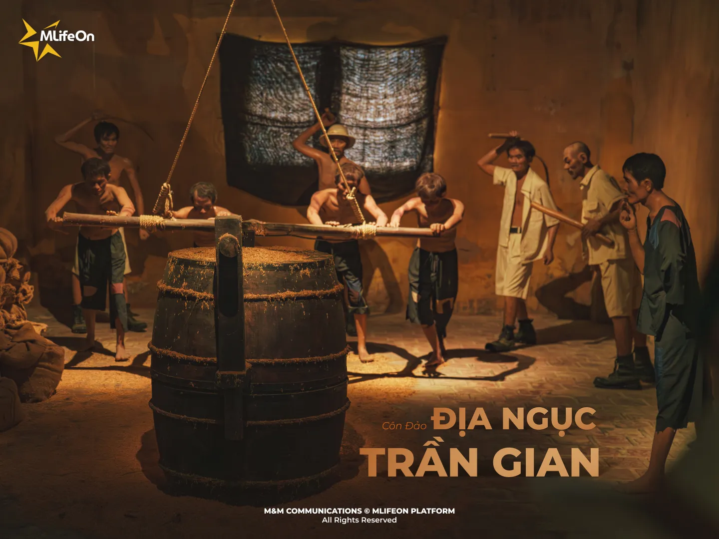 KHÁM PHÁ NHÀ TÙ CÔN ĐẢO VÀ NGHĨA TRANG HÀNG DƯƠNG